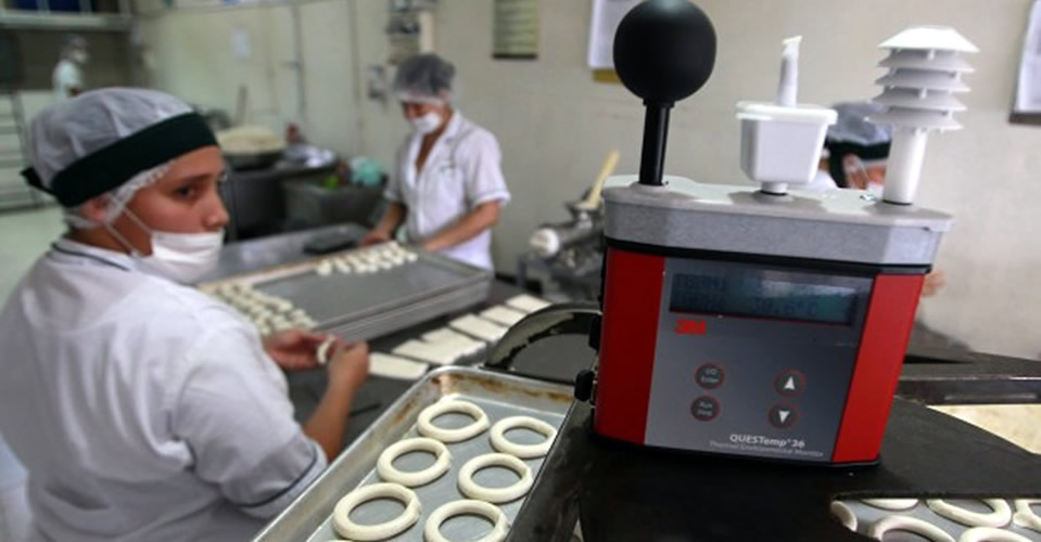 laptopmockup_sliderdy